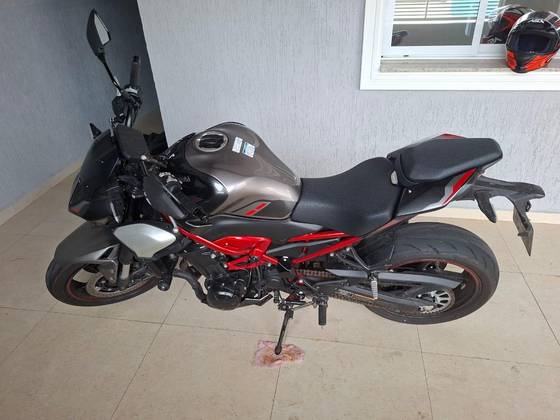 KAWASAKI Z900 SE 
